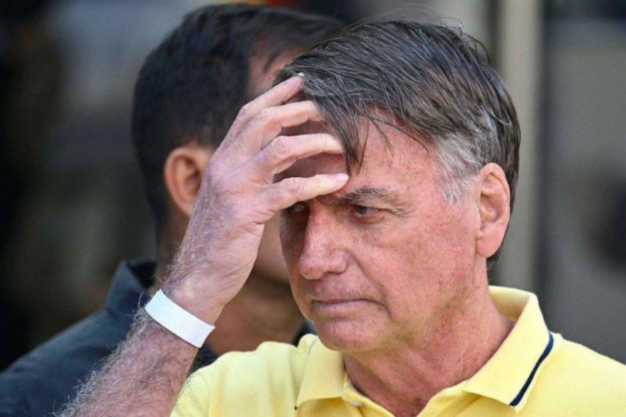 Prisão domiciliar de Bolsonaro: PGR avalia estado de saúde do ex-presidente Prisão domiciliar de Bolsonaro: PGR avalia estado de saúde do ex-presidente