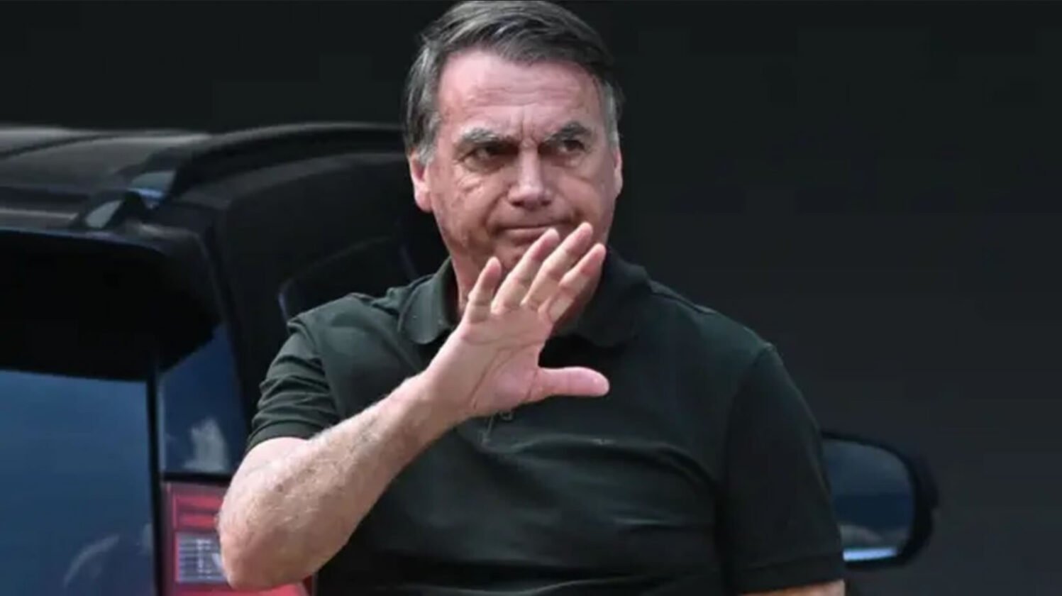 Após alta, Jair Bolsonaro terá prisão domiciliar autorizada por motivo humanitário