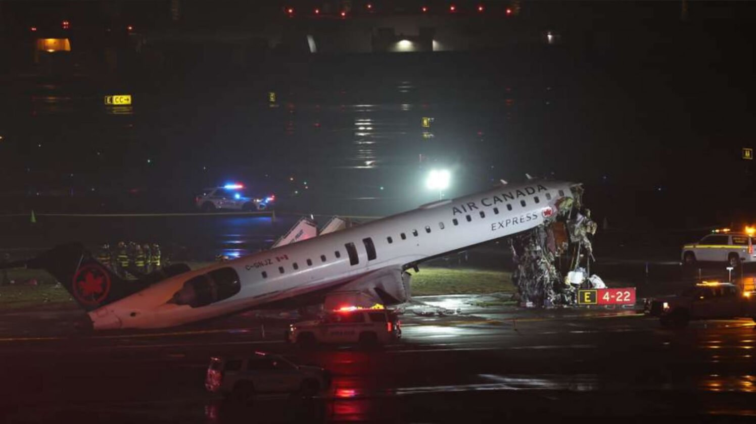Tragédia no Aeroporto LaGuardia: Colisão de Avião da Air Canada Deixa Mortos