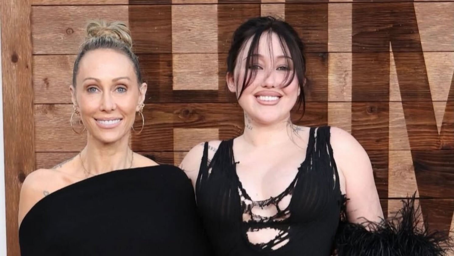 Noah Cyrus e Tish Cyrus reaparecem juntas após anos de briga