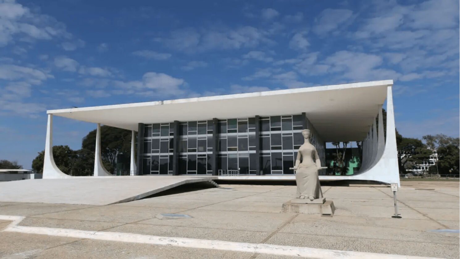 Fim dos super-salários? STF vota hoje o limite para penduricalhos