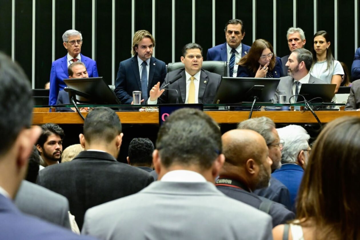 Mudança nas penas? Câmara decide futuro do PL da Dosimetria hoje