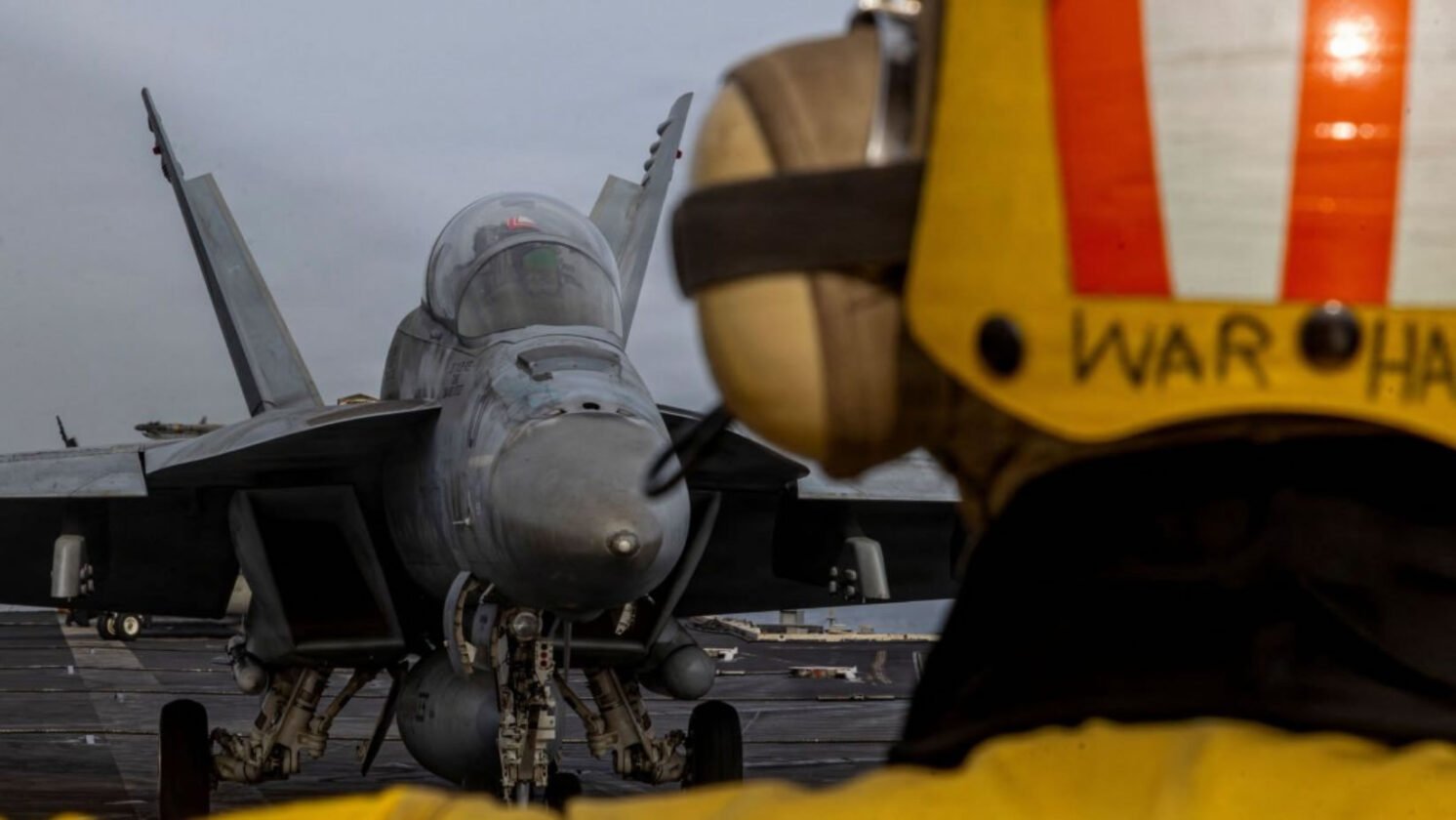 Donald Trump detalha resgate de pilotos em operação de alto risco no Irã Donald Trump detalha resgate de pilotos em operação de alto risco no Irã