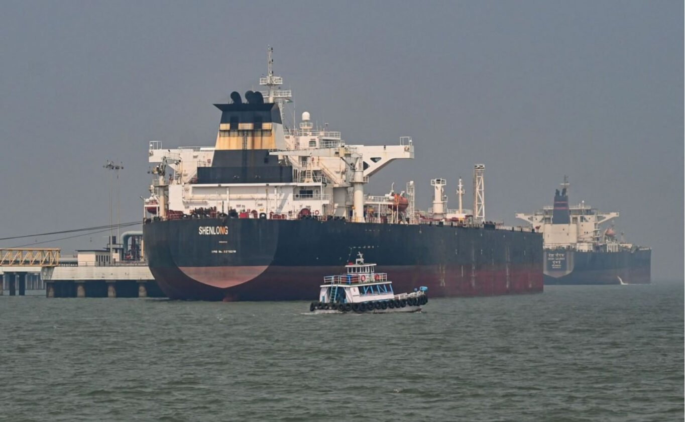 Irã libera Estreito de Ormuz para bens essenciais sob ameaça de Trump