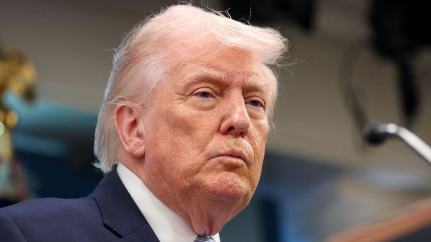 Trump e a asfixia econômica do Irã: O risco calculado do bloqueio naval