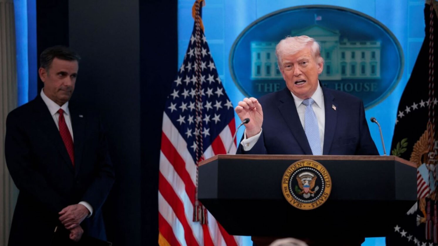 Trump e Meloni: o racha na direita após críticas ao Papa Leão