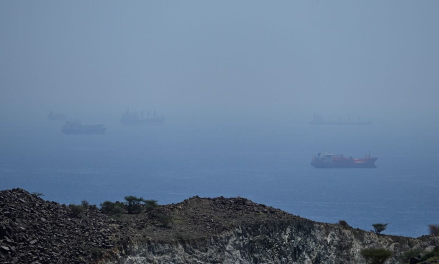 Trump propõe nova rodada de negociação entre Irã e Paquistão