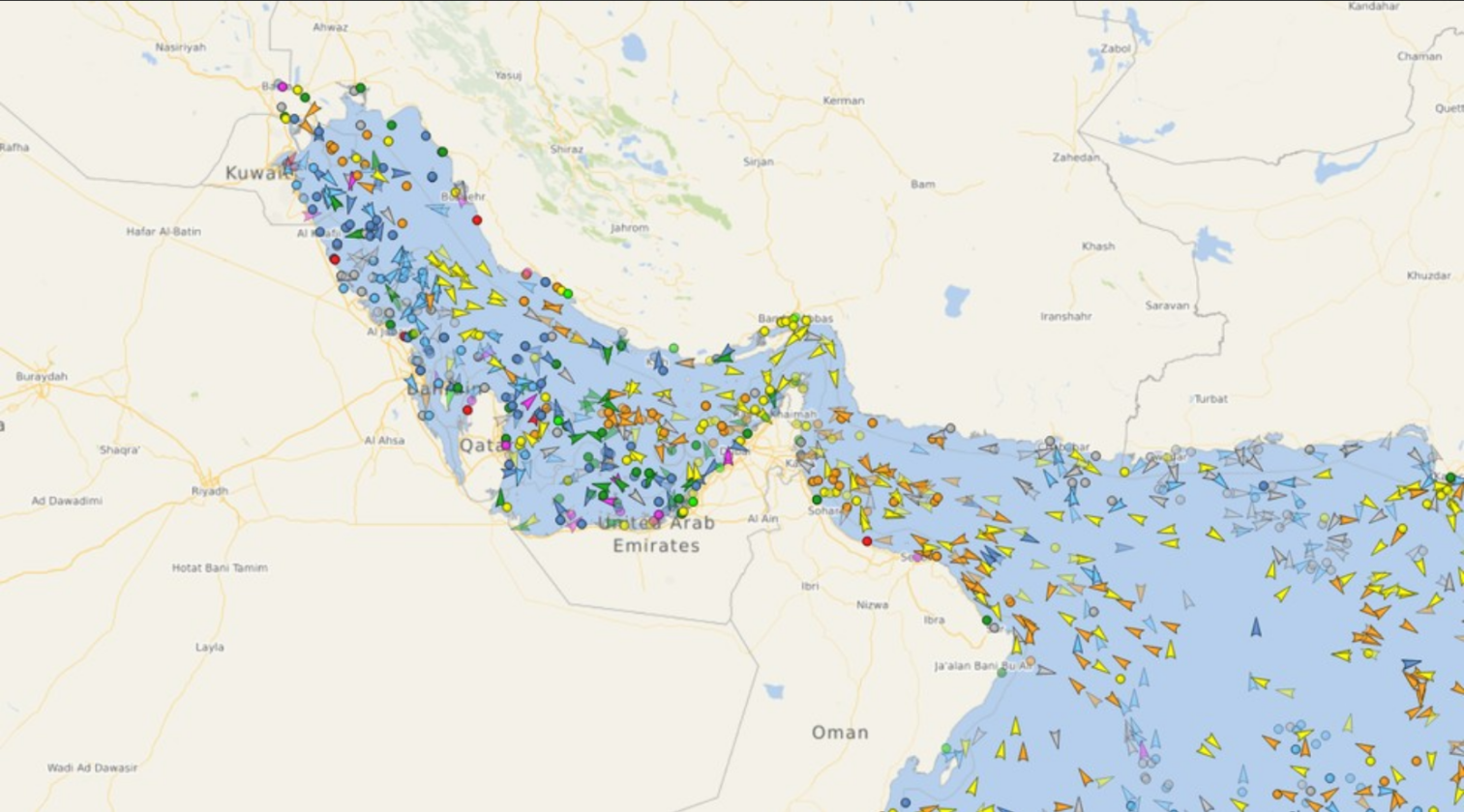 Estreito de Ormuz: O que a volta do tráfego intenso significa para a economia global Estreito de Ormuz: O que a volta do tráfego intenso significa para a economia global