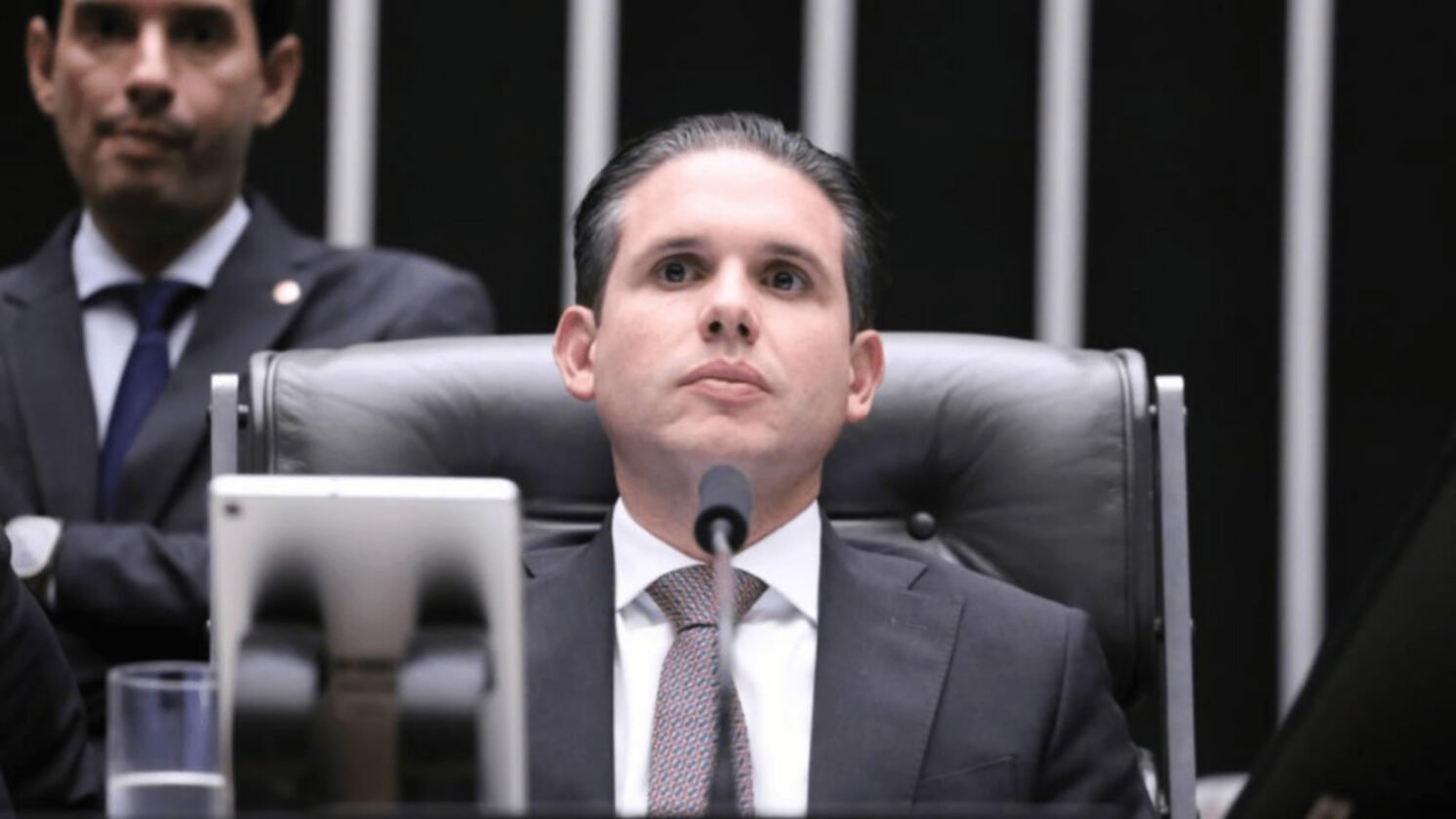 O movimento estratégico de Hugo Motta que pode mudar a PEC 6x1
