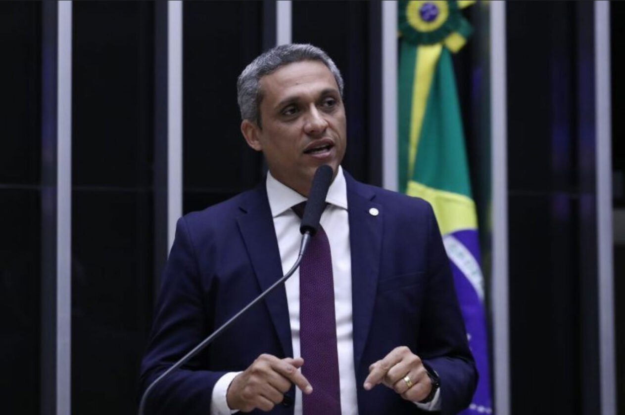 Justiça condena Gustavo Gayer por ofensas a Gleisi e Lindbergh Justiça condena Gustavo Gayer por ofensas a Gleisi e Lindbergh