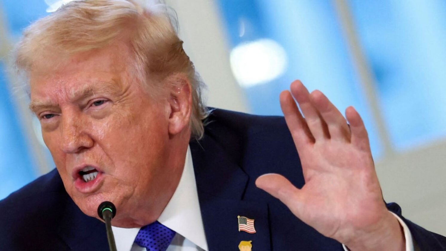 Trump impõe ultimato ao Irã: prazo para acordo termina nesta terça Trump impõe ultimato ao Irã: prazo para acordo termina nesta terça