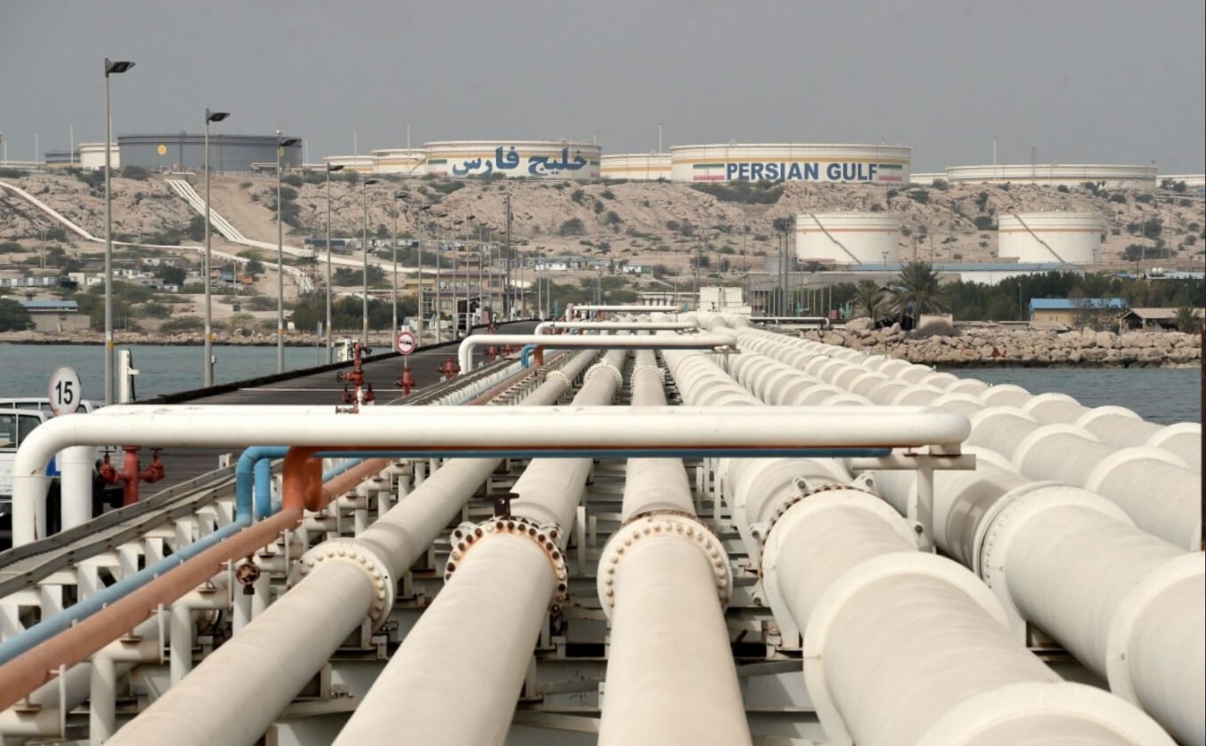 Pressão dos EUA funciona? Envios de petróleo do Irã para a China despencam Pressão dos EUA funciona? Envios de petróleo do Irã para a China despencam