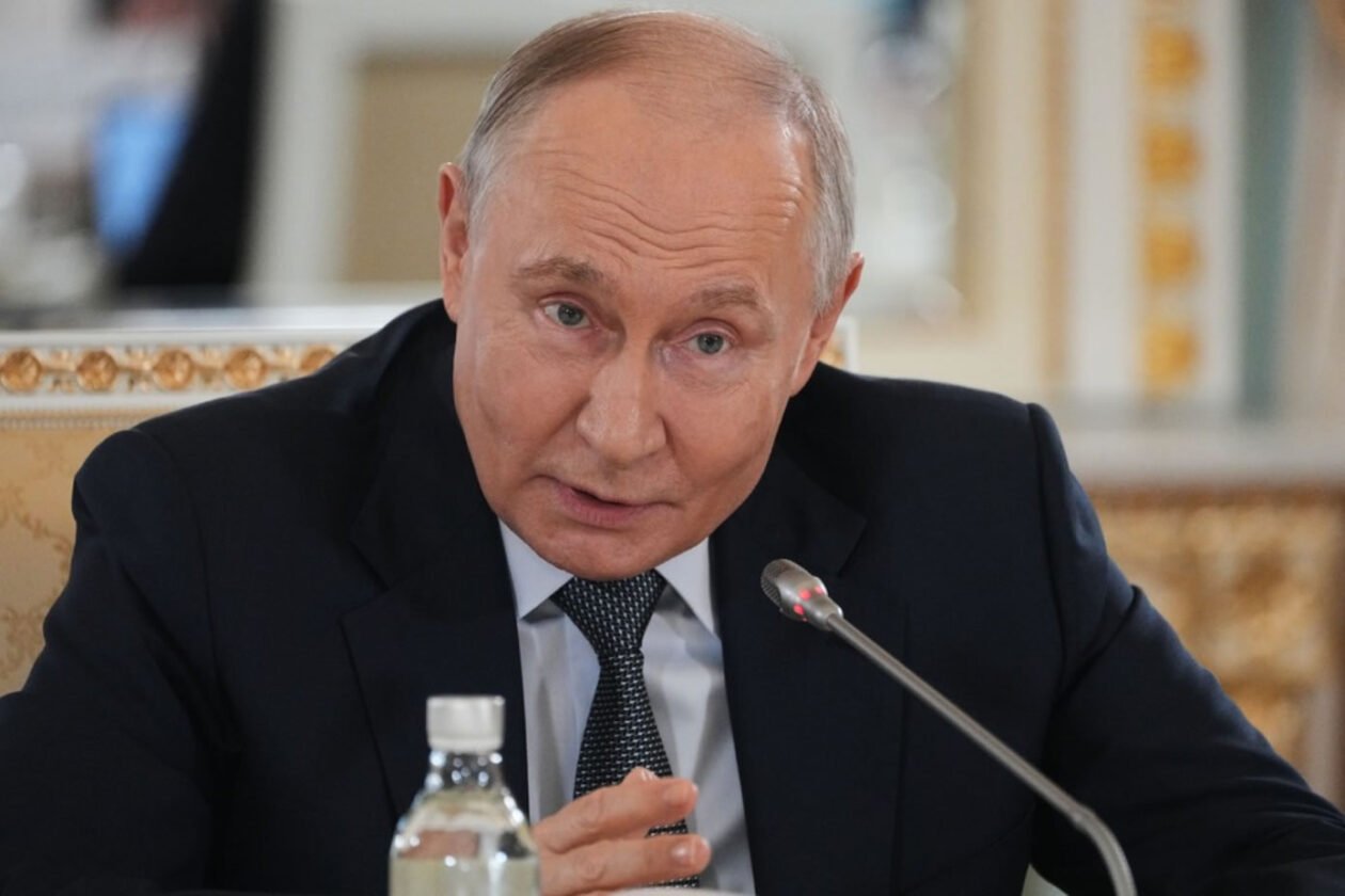 Rússia faz alerta sobre plano ocidental para vincular Moscou ao narcotráfico latino Rússia faz alerta sobre plano ocidental para vincular Moscou ao narcotráfico latino