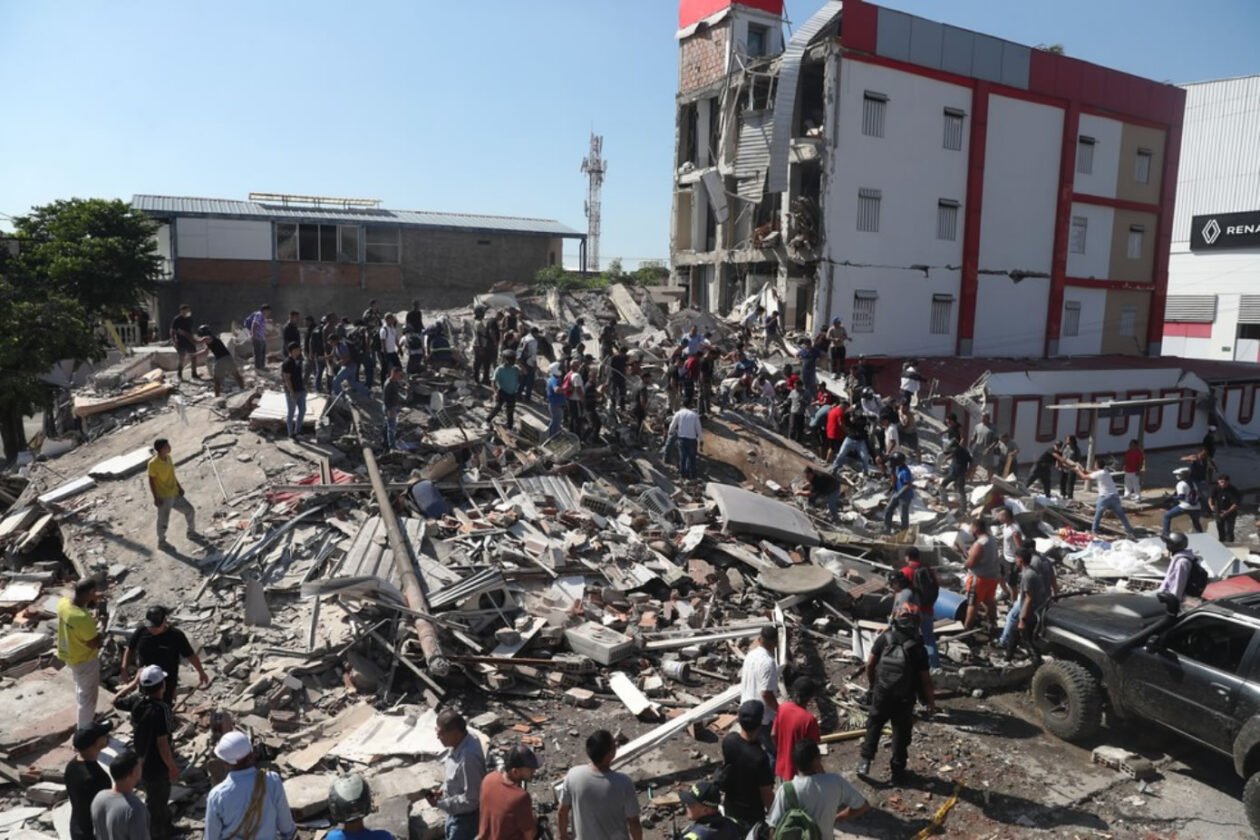 Forte terremoto chacoalha a Colômbia, destrói cidades e assusta moradores em Bogotá