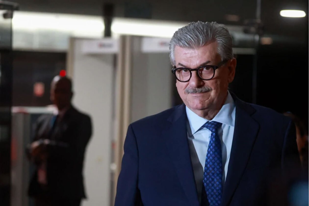 Pela 1ª vez na história, STJ decide punir ministro com perda do cargo por assédio Pela 1ª vez na história, STJ decide punir ministro com perda do cargo por assédio
