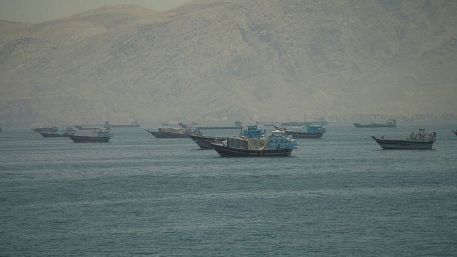 Tensão extrema no Oriente Médio: Irã faz grave ameaça a 45 navios em rota vital