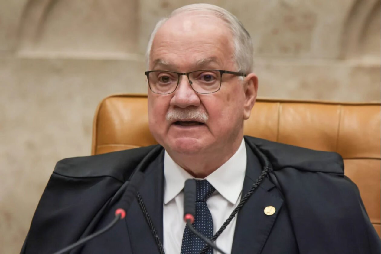 Decisão no STF: Fachin toma atitude após petição de Moraes chegar à sua mesa no tribunal Decisão no STF: Fachin toma atitude após petição de Moraes chegar à sua mesa no tribunal