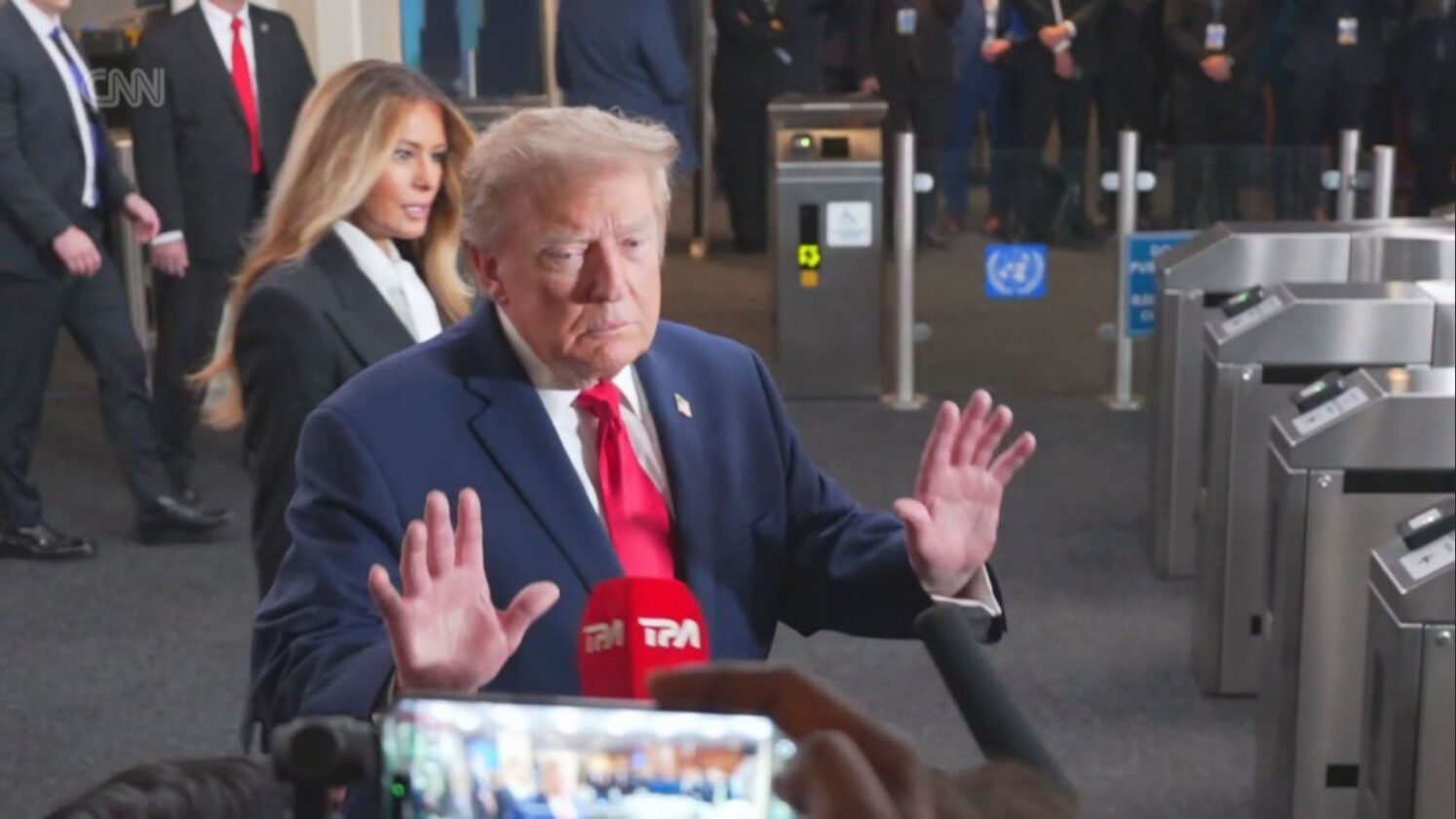 Como um único tweet feito há anos previu exatamente o caos da política americana atual Como um único tweet feito há anos previu exatamente o caos da política americana atual